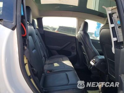 Zdjęcie 10 z 11 samochodu: 2023 TESLA MODEL Y VIN:7SAYGDEE2PA041199 - miniatura