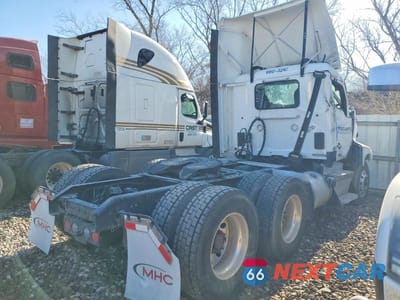 Czwarte zdjęcie samochodu z boku: 2026 KENWORTH CONSTRUCTION T680 VIN:1XKYD49X3TJ214241 - miniatura
