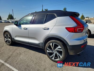 Drugie zdjęcie samochodu z przodu: 2019 VOLVO XC40 T5 R-DESIGN VIN:YV4162UM2K2110113 - miniatura