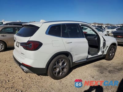 Trzecie zdjęcie samochodu z tyłu: 2022 BMW X3 XDRIVE30I VIN:WBX57DP00NN183492 - miniatura