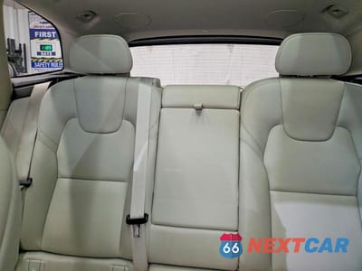 Zdjęcie 10 z 13 samochodu: 2022 VOLVO XC60 T8 RECHARGE INSCRIPTION EXPRESS VIN:YV4H60DZ5N1050272 - miniatura