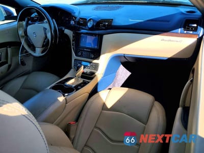 Zdjęcie 8 z 12 samochodu: 2014 MASERATI GRANTURISMO S VIN:ZAM45MMA3E0089806 - miniatura