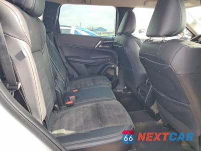 Zdjęcie 11 z 13 samochodu: 2023 MITSUBISHI OUTLANDER SE VIN:JA4J4UA88PZ033400 - miniatura