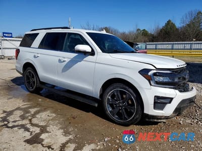 Czwarte zdjęcie samochodu z boku: 2023 FORD EXPEDITION LIMITED VIN:1FMJU2A86PEA23476 - miniatura