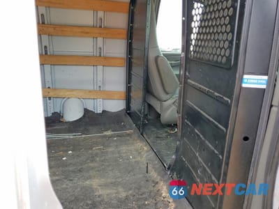 Zdjęcie 11 z 13 samochodu: 2019 GMC SAVANA G2500 VIN:1GTW7AFGXK1282435 - miniatura