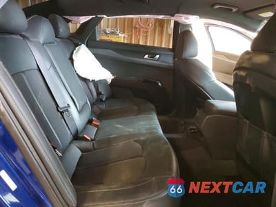 Zdjęcie 10 z 12 samochodu: 2023 KIA K5 GT LINE VIN:5XXG64J26PG226590 - miniatura