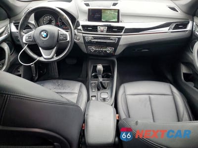 Zdjęcie 8 z 13 samochodu: 2018 BMW X1 XDRIVE28I VIN:WBXHT3C34J5L34055 - miniatura