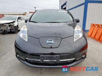 Piąte zdjęcie samochodu w środku: 2015 NISSAN LEAF S VIN:1N4AZ0CP4FC318820 - miniatura