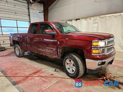 Czwarte zdjęcie samochodu z boku: 2015 CHEVROLET SILVERADO K1500 LT VIN:1GCVKREC2FZ370605 - miniatura