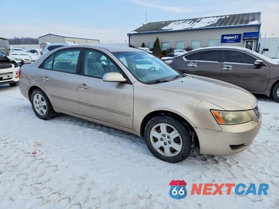 Czwarte zdjęcie samochodu z boku: 2007 HYUNDAI SONATA GLS VIN:5NPET46C27H204253 - miniatura