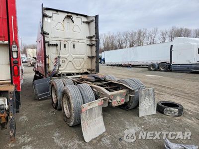 Trzecie zdjęcie samochodu z tyłu: 2019 FREIGHTLINER CASCADIA 126 SEMI TRUCK VIN:3AKJHHDR0KSKB5862 - miniatura