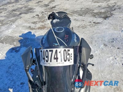 Piąte zdjęcie samochodu w środku: 2015 KAWASAKI ZX636 E VIN:JKBZXJE13FA016793 - miniatura
