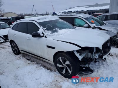 Czwarte zdjęcie samochodu z boku: 2024 JAGUAR F-PACE R-DYNAMIC S VIN:SADCT2EX2RA728758 - miniatura