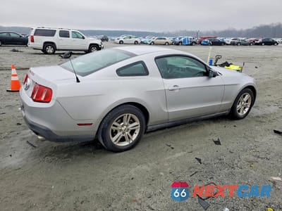 Trzecie zdjęcie samochodu z tyłu: 2011 FORD MUSTANG LX VIN:1ZVBP8AM6B5135152 - miniatura