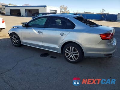 Drugie zdjęcie samochodu z przodu: 2015 VOLKSWAGEN JETTA BASE VIN:3VW2K7AJ1FM242396 - miniatura