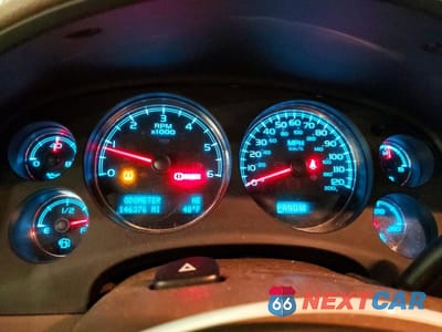 Zdjęcie 9 z 13 samochodu: 2012 CHEVROLET SUBURBAN K1500 LTZ VIN:1GNSKKE7XCR110985 - miniatura
