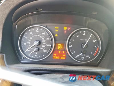 Zdjęcie 9 z 11 samochodu: 2007 BMW 335 I VIN:WBAVB73547PA86981 - miniatura