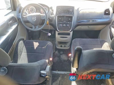 Zdjęcie 8 z 14 samochodu: 2013 DODGE GRAND CARAVAN SE VIN:2C4RDGBG3DR790002 - miniatura