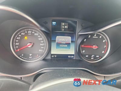 Zdjęcie 9 z 11 samochodu: 2016 MERCEDES-BENZ C 300 4MATIC VIN:55SWF4KB0GU147427 - miniatura