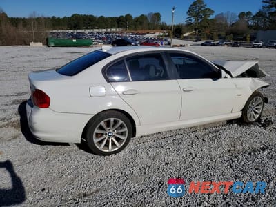Trzecie zdjęcie samochodu z tyłu: 2011 BMW 328 I VIN:WBAPH7G51BNN04996 - miniatura