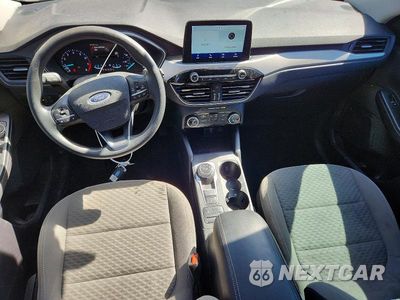 Zdjęcie 8 z 14 samochodu: 2022 FORD ESCAPE SE VIN:1FMCU0G68NUB61672 - miniatura