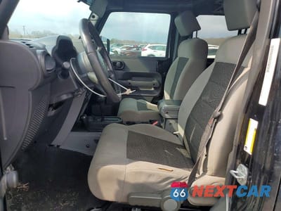 Zdjęcie 7 z 11 samochodu: 2008 JEEP WRANGLER UNLIMITED X VIN:1J4GA39118L581120 - miniatura