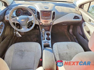 Zdjęcie 8 z 11 samochodu: 2019 CHEVROLET CRUZE LT VIN:1G1BE5SM9K7123791 - miniatura