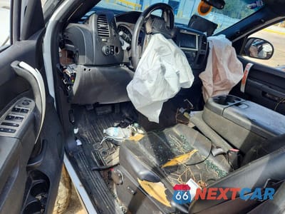 Zdjęcie 8 z 13 samochodu: 2013 CHEVROLET SILVERADO K1500 LT VIN:1GCRKSE7XDZ107996 - miniatura