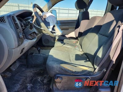 Zdjęcie 7 z 11 samochodu: 2013 CHEVROLET SILVERADO K2500 HEAVY DUTY VIN:1GC2KVCGXDZ386100 - miniatura