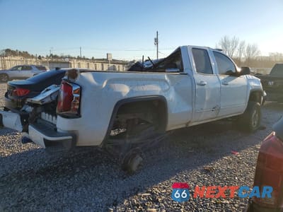Trzecie zdjęcie samochodu z tyłu: 2018 GMC SIERRA K1500 SLT VIN:1GTV2NEC8JZ147034 - miniatura