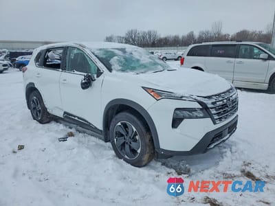 Czwarte zdjęcie samochodu z boku: 2025 NISSAN ROGUE SV VIN:JN8BT3BBXSW157054 - miniatura