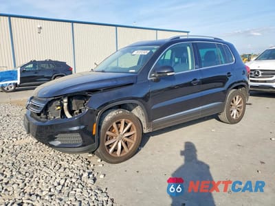 2017 VOLKSWAGEN TIGUAN WOLFSBURG WVGRV7AX2HK002731 - główne zdjęcie licytacji z USA - miniatura