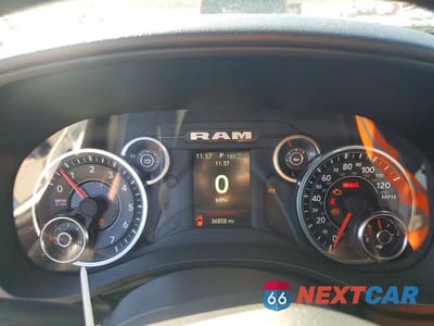 Zdjęcie 9 z 12 samochodu: 2023 RAM 1500 TRADESMAN VIN:1C6RREGT3PN633722 - miniatura