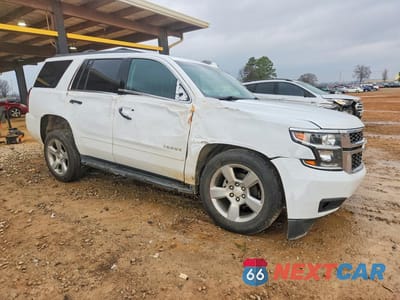 Czwarte zdjęcie samochodu z boku: 2019 CHEVROLET TAHOE C1500 LS VIN:1GNSCAKC1KR101972 - miniatura