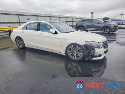 Czwarte zdjęcie samochodu z boku: 2017 MERCEDES-BENZ S 550E VIN:WDDUG6DB3HA301787 - miniatura