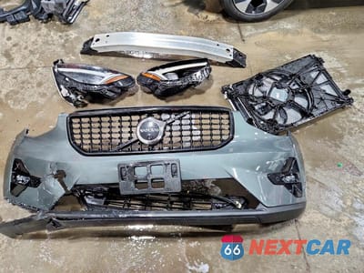 Zdjęcie 13 z 13 samochodu: 2026 VOLVO XC40 PLUS VIN:YV4L12UC3T2724880 - miniatura