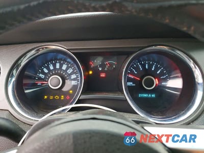 Zdjęcie 9 z 14 samochodu: 2014 FORD MUSTANG VIN:1ZVBP8AM9E5300115 - miniatura