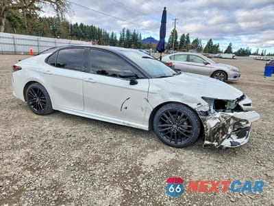Czwarte zdjęcie samochodu z boku: 2024 TOYOTA CAMRY XSE VIN:4T1K61BK8RU117726 - miniatura