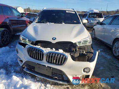 Piąte zdjęcie samochodu w środku: 2018 BMW X1 XDRIVE28I VIN:WBXHT3C30J5K29609 - miniatura