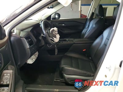 Zdjęcie 7 z 12 samochodu: 2023 NISSAN ROGUE SL VIN:5N1BT3CA4PC910521 - miniatura