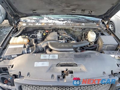 Zdjęcie 12 z 13 samochodu: 2003 GMC YUKON XL DENALI VIN:1GKFK66U33J293798 - miniatura