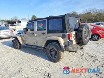 Drugie zdjęcie samochodu z przodu: 2016 JEEP WRANGLER UNLIMITED SAHARA VIN:1C4BJWEG0GL252984 - miniatura