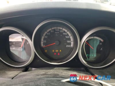 Zdjęcie 9 z 12 samochodu: 2010 DODGE GRAND CARAVAN SE VIN:2D4RN4DE2AR276230 - miniatura