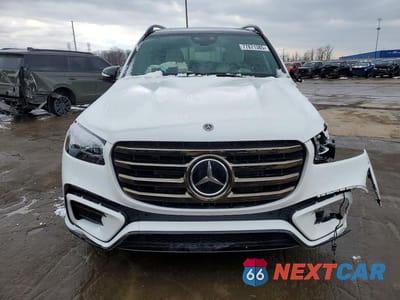 Piąte zdjęcie samochodu w środku: 2025 MERCEDES-BENZ GLS 450 4MATIC VIN:4JGFF5KEXSB490903 - miniatura