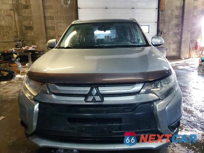 Piąte zdjęcie samochodu w środku: 2016 MITSUBISHI OUTLANDER ES VIN:JA4AZ2A30GZ607319 - miniatura