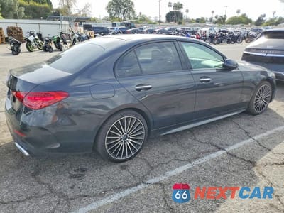 Trzecie zdjęcie samochodu z tyłu: 2023 MERCEDES-BENZ C 300 VIN:W1KAF4GB0PR072426 - miniatura