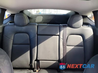 Zdjęcie 10 z 12 samochodu: 2025 TESLA MODEL Y VIN:7SAYGDED7SF260310 - miniatura