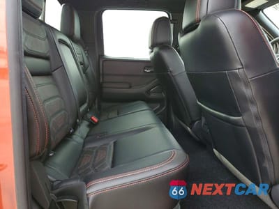 Zdjęcie 10 z 12 samochodu: 2025 NISSAN FRONTIER PRO-4X VIN:1N6ED1EK0SN644854 - miniatura