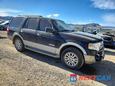 Czwarte zdjęcie samochodu z boku: 2008 FORD EXPEDITION EDDIE BAUER VIN:1FMFU18558LA74105 - miniatura