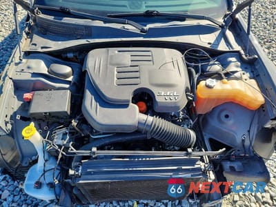 Zdjęcie 11 z 12 samochodu: 2019 CHRYSLER 300 S VIN:2C3CCABG7KH537908 - miniatura